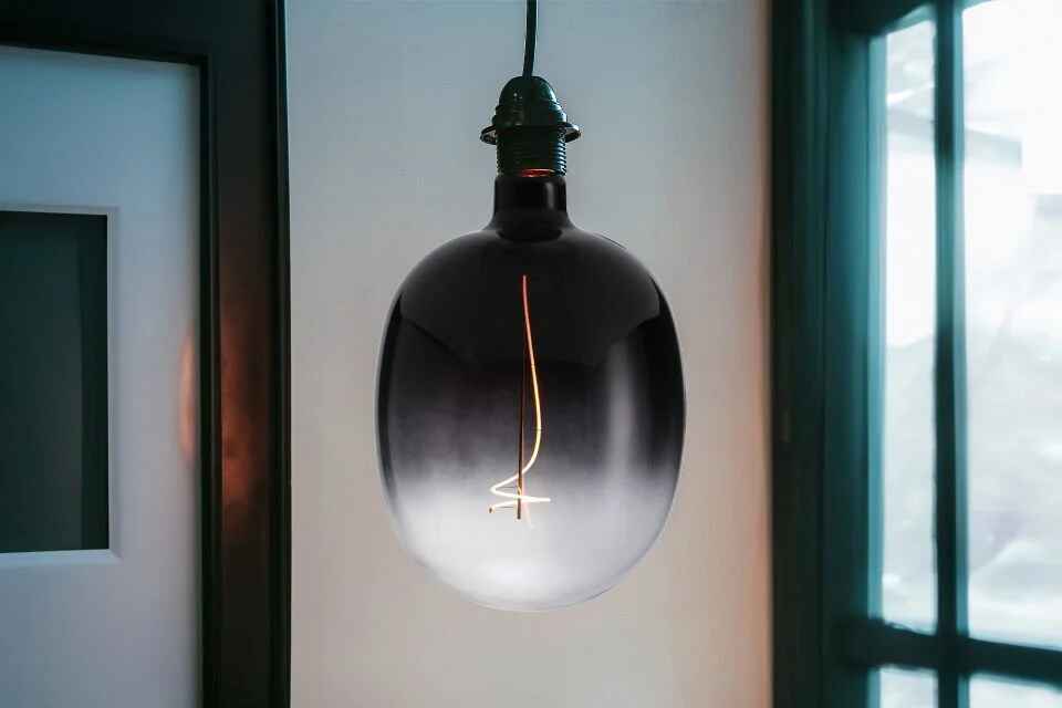 6.Dekoratif Led Ampul CLEAR TO BLACK 4W 100lm DGC170